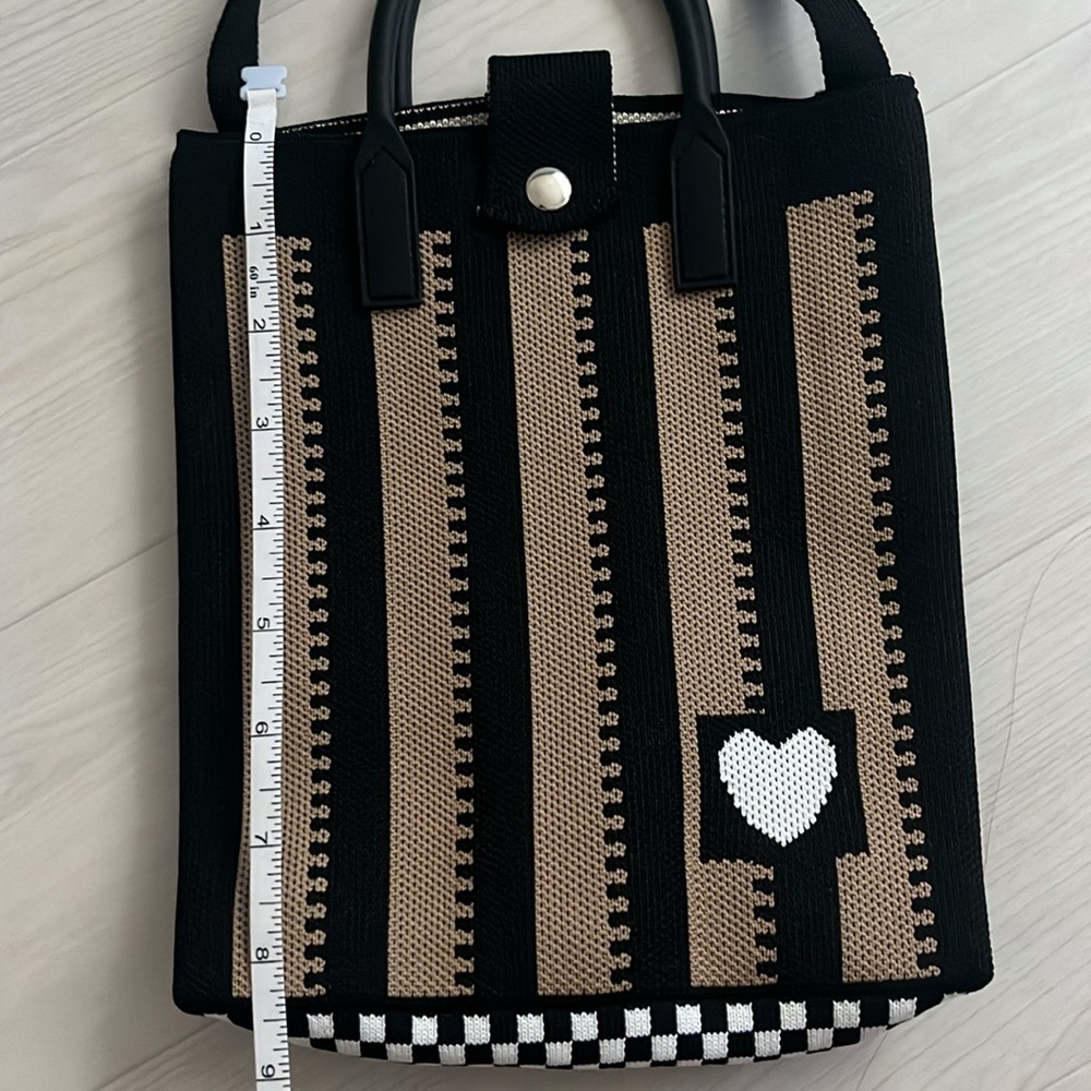 Woven polyester jacquard crossbody bag 

7.5 inch x 8.5 inch